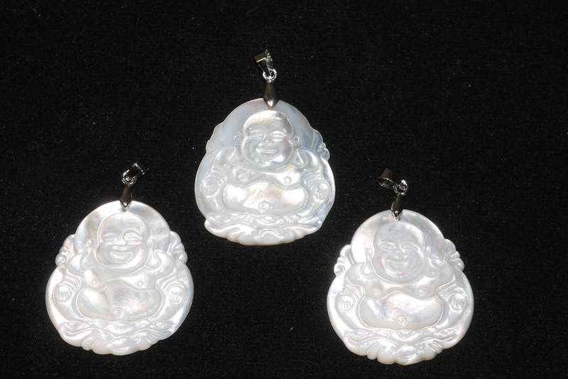 3pcs. Pendant mother of pearl Buddha