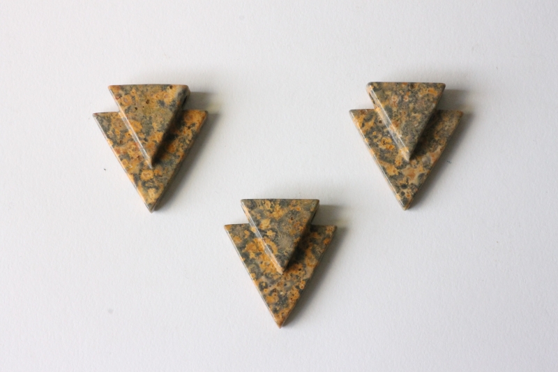 Set of 3 double triangle pendants, leopard jasper