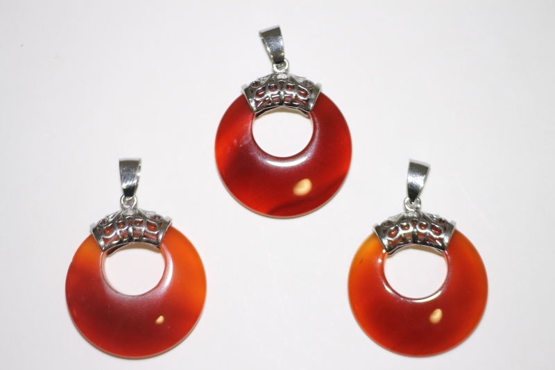 3pcs. Carnelian donut pendant