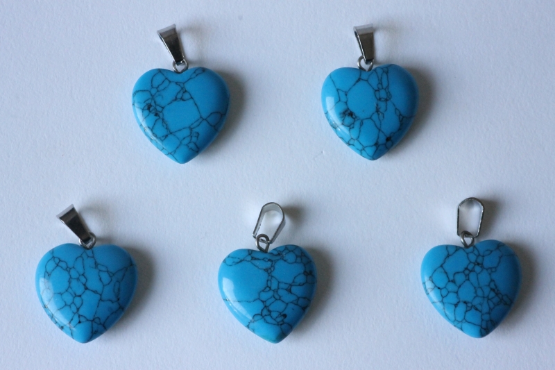 10pcs. Heart pendant 20mm turquoise rec.