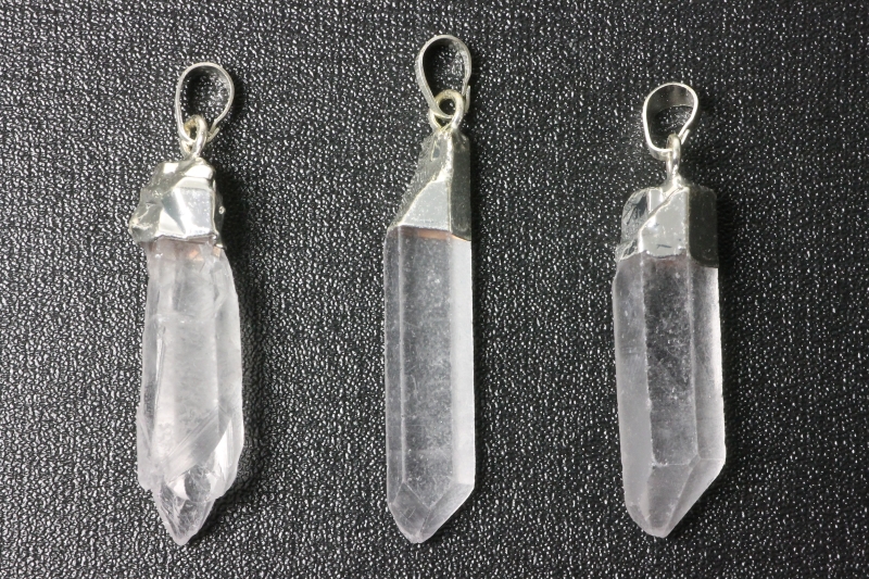 3pcs. Rock crystal pendant natural tip