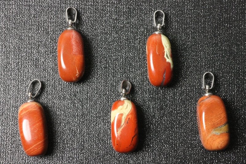 Set of 5 red jasper tumbled stones with eyelet