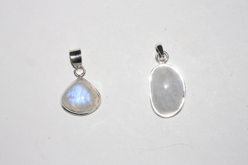 Rainbow moonstone pendant 5-9 g. 925 silver