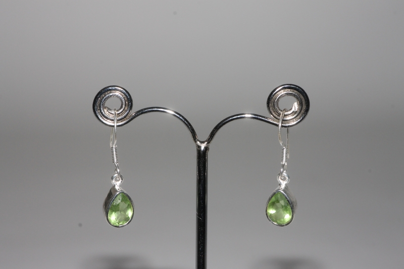 Synthesis (peridot-colored) earring. fac. Sterling-silver