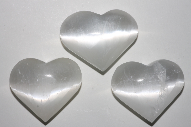 Heart hand flatterer Selenite mini