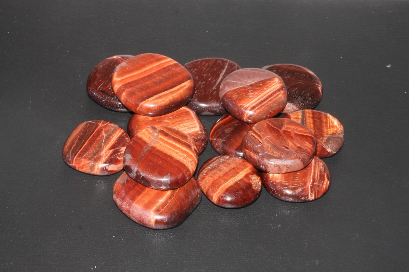 0.5kg tigers eye red pocket stones