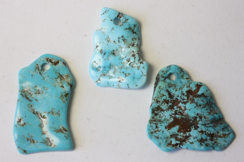 Natural turquoise free-form 4mm drilled 8-10gr.