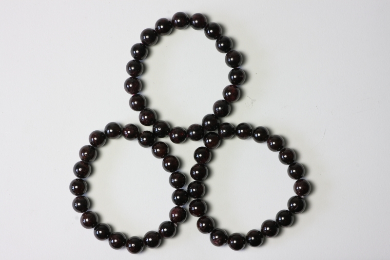 Garnet Ball Bracelet 10 mm