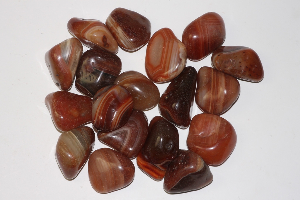 2,5kg Carnelian tumbled stones Jumbo Madagascar