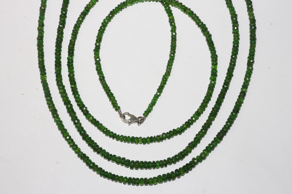 Chrome diopside chain fac. approx. 3-3.5mm/45cm