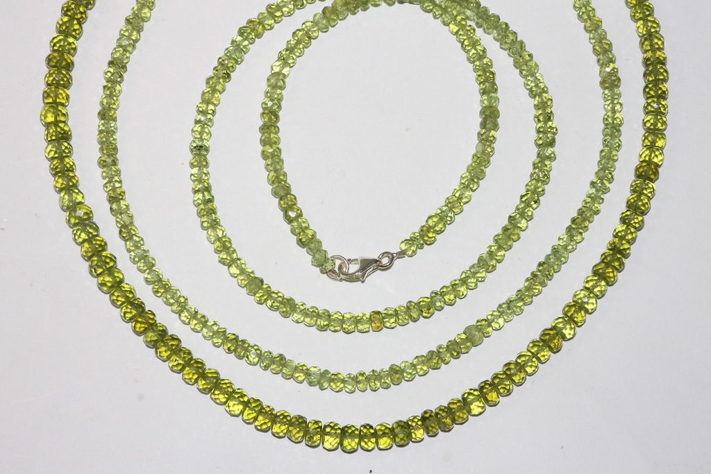 Peridot chain Button A fac. big approx. 4.5-5mm/45cm