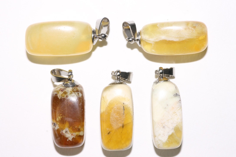 Set of 5 yellow opal tumbled stones with eyelet