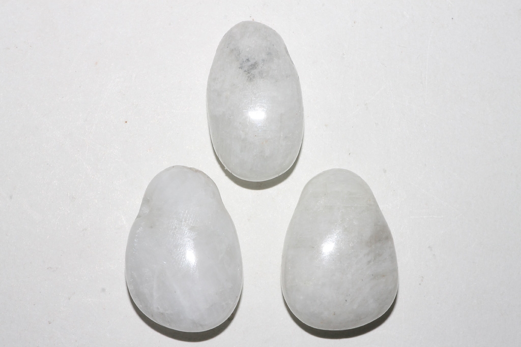 Set of 5 drilled rainbow moonstone tumbled stone