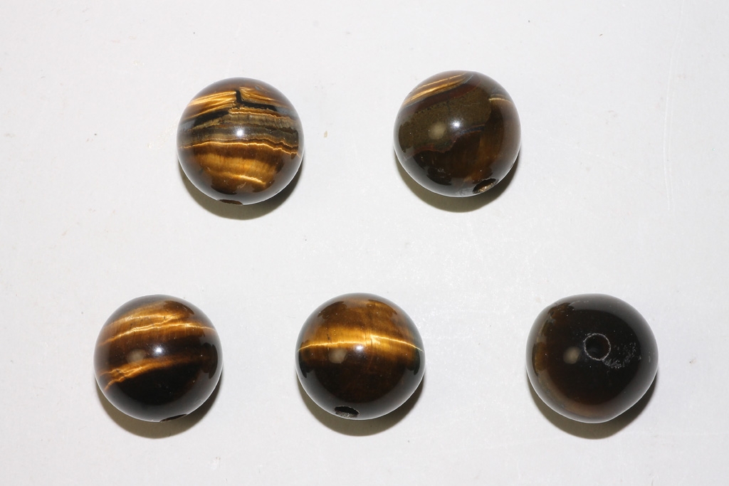 Set of 5 balls, 18mm, for leather strap tigers eye