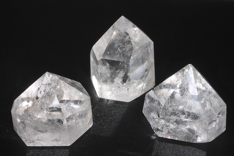 Rock crystal points, pol. A 60-80gr