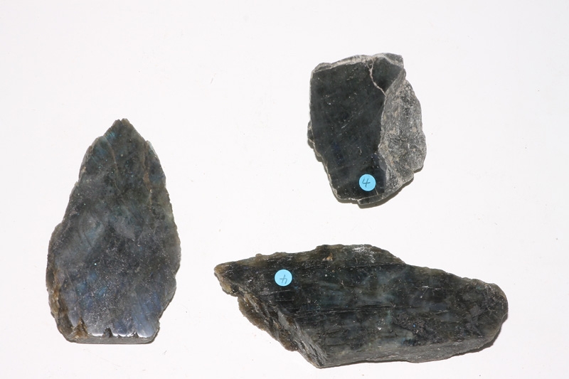 Labradorite one site polished Madag. 200-250gr