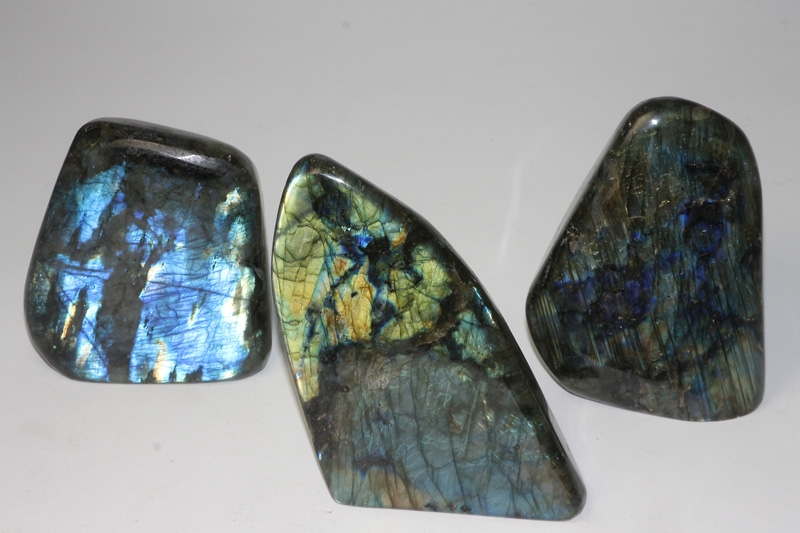 Labradorite polished all around 1200-1500gr