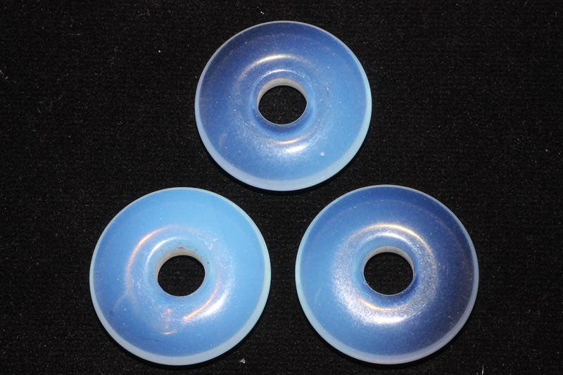 Set of 3 opal glass synthetic 30mm donuts