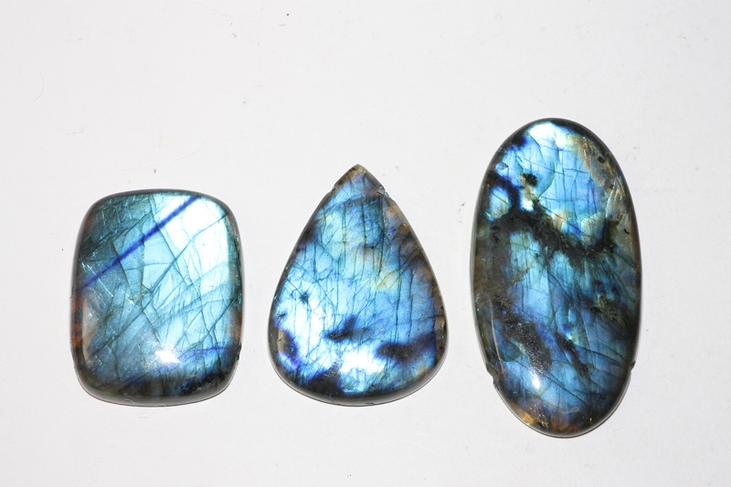 Labradorite Cab. 2,5mm drilled XL