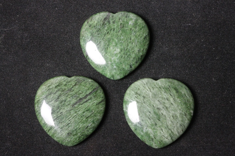 3erSet Herz-Daumensteine China-Jade 40X40mm