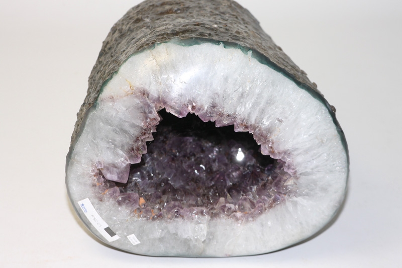 single piece 12,2kg Amethyst-Geode Bras. polished