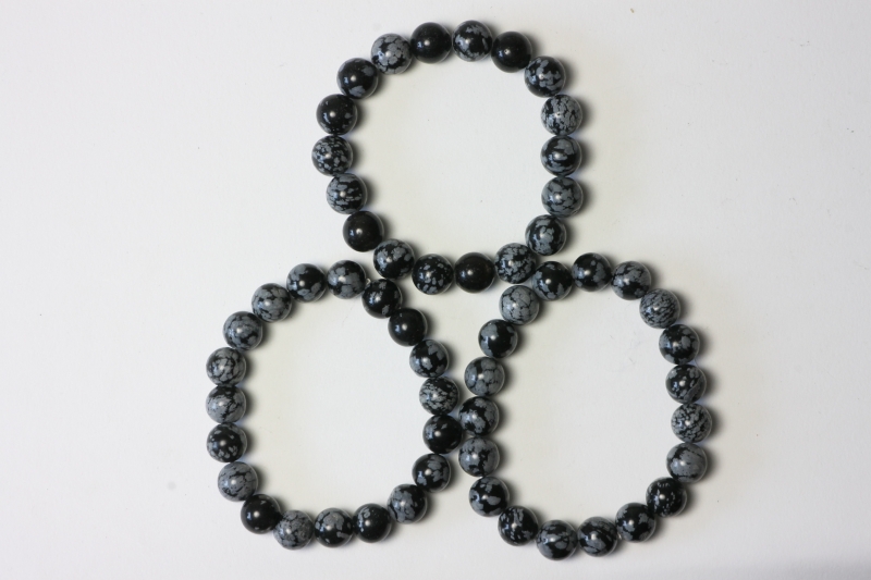 Schneeflockenobsidian Kugelarmband 10 mm