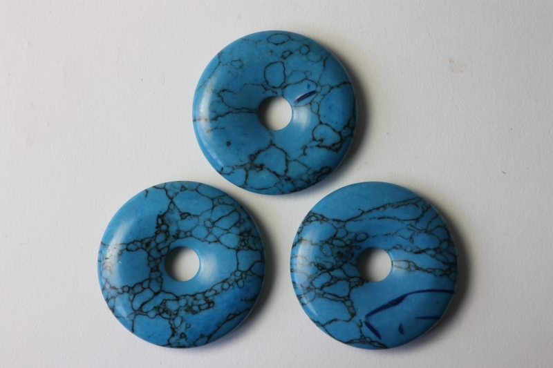 Set of 3 turquoise rec. 40mm donuts