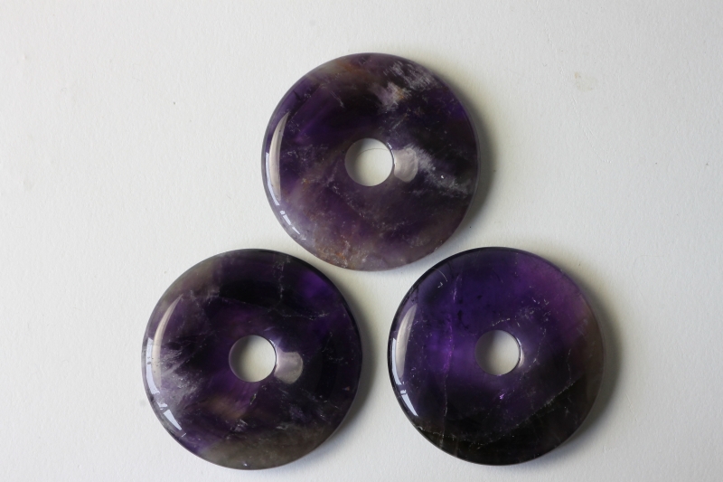 Set of 3 amethyst 40mm donuts