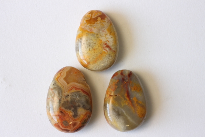 Set of 5 Crazy Lace Agate Drum St. born