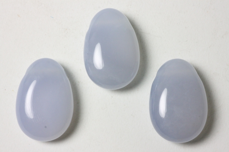 Set of 5 Chalcedony (Blue Lace) tumbled stones drilled