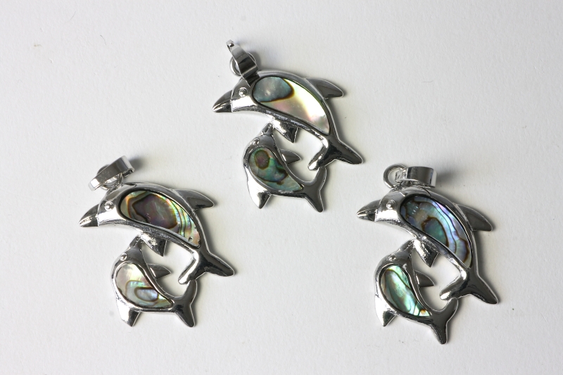 3pcs. Abalone shell dolphin 2-fold