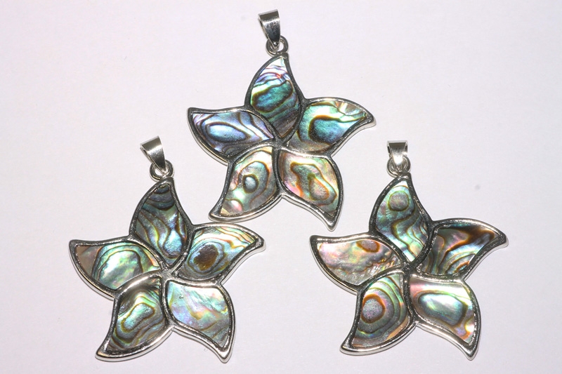 3pcs. Abalone shell pendant starfish