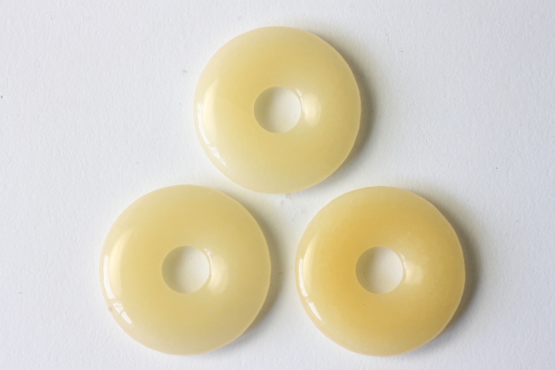 Set of 3 aragonite yellow, 30mm donuts