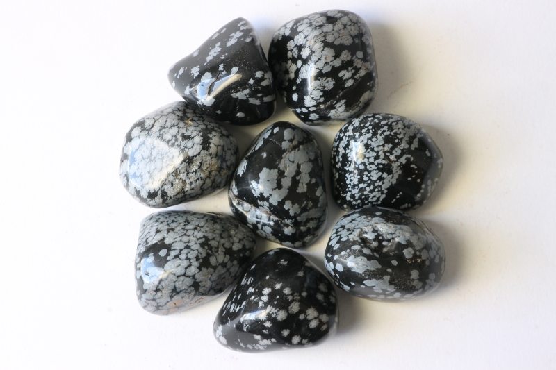 0.5kg snowflake obsidian tumbled stones, USA