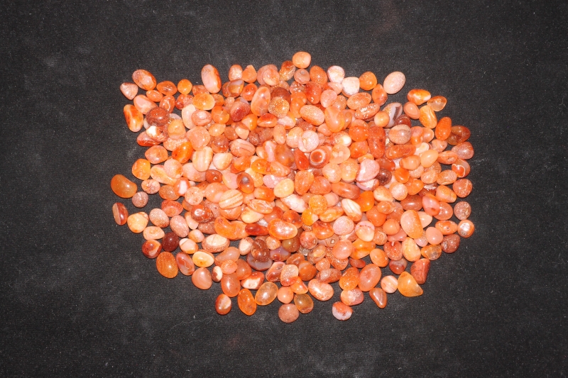 1kg carnelian chips tumbled