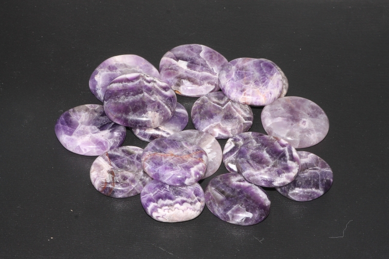 0.5kg amethyst pocket stones