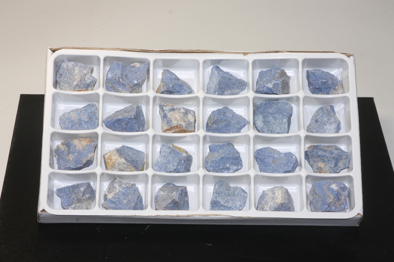 Set of 24 Dumortierite raw Mosamb.