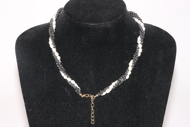 Hematin necklace 3-strings with synthetic pearls