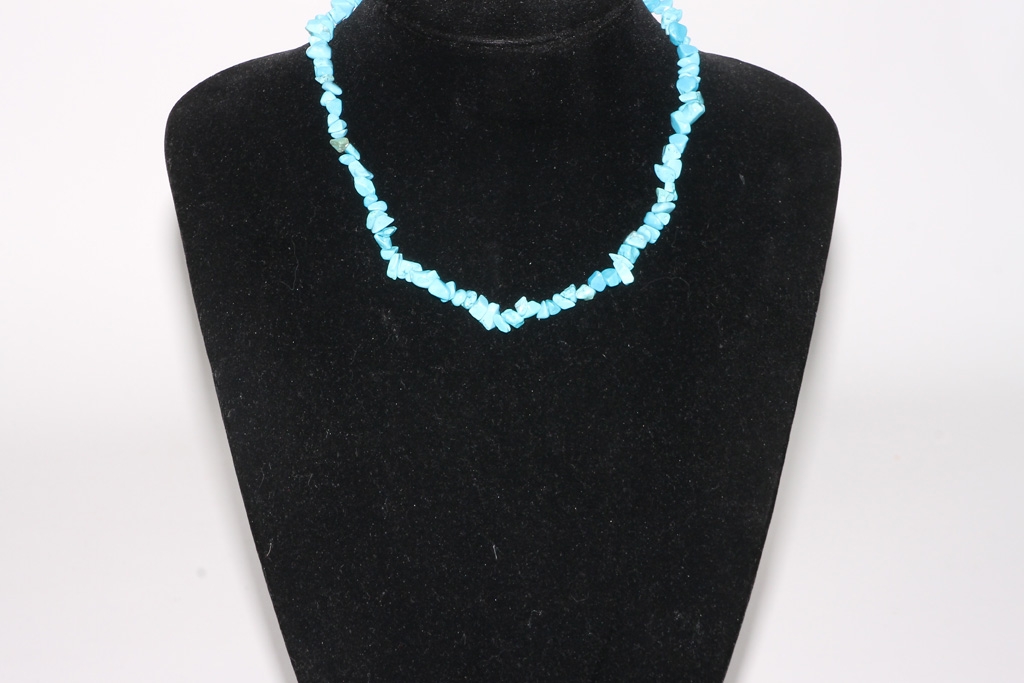 Turquoise chips necklace 45cm, China