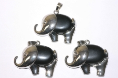 3pcs. Obsidian black pendant elephant / flat