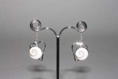 Operculum earrings / silver heart approx.35x17mm