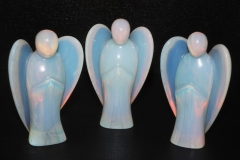 Angel engraved 7.5cm opal glass synth.
