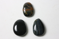 Set of 5 falcon eye tumbled stones 2.5mm drilled