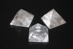 Clear Quartz Pyramid Bras. 30-40 gr.