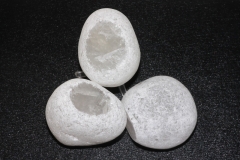 Bergkristall Emu Eggs 200-250gr (B3)
