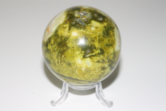 Kiwi-Opal ball 60-70mm Madagascar
