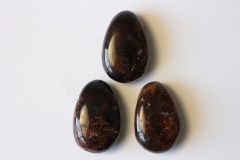Set of 5 drilled garnet tumbled stones