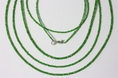 Chrome diopside ball chain fac. approx. 2mm/45cm