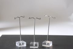 Set of 2 stands for earrings acrylic/metal